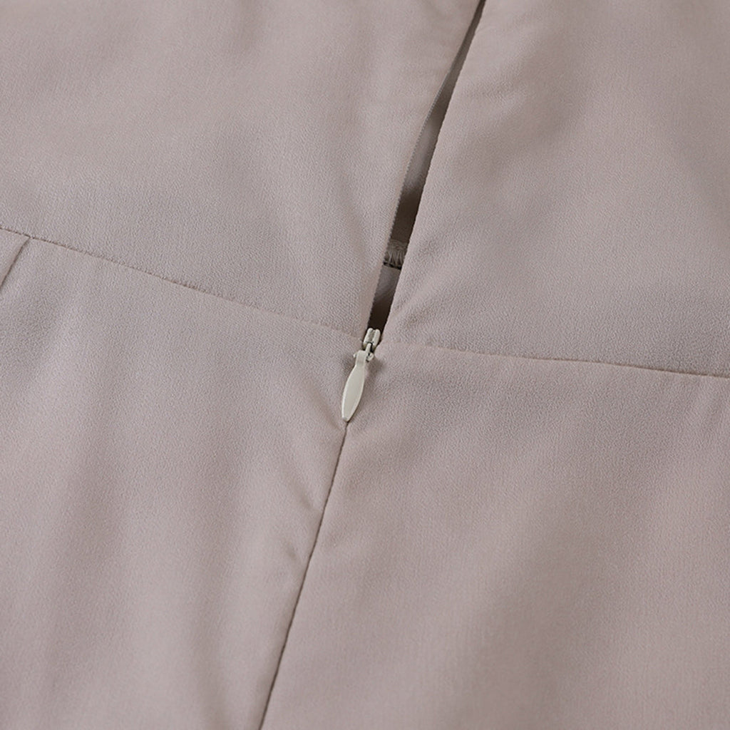 Robe Élégante et Intemporelle