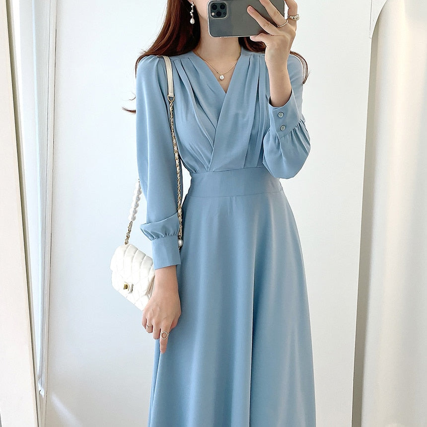 Robe Évasée Élégante avec Décolleté en V et Manches Volumineuses