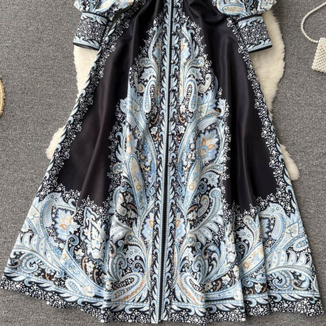 Robe A-Line à Motif Floral avec Ceinture